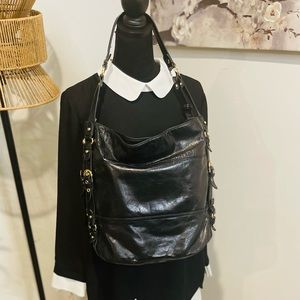 Badgley Mischka Black shoulder bag.